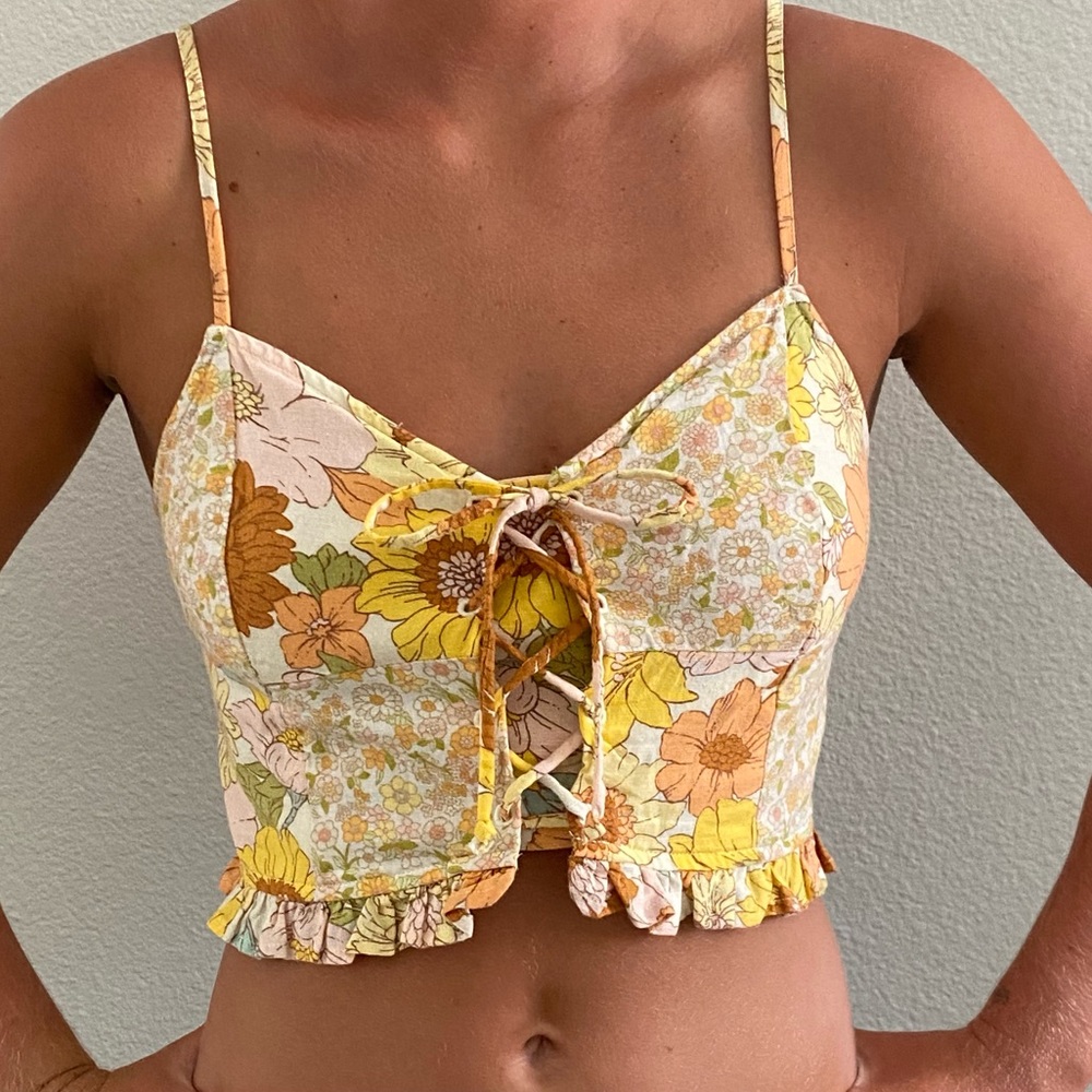 American Eagle Floral Tank top!